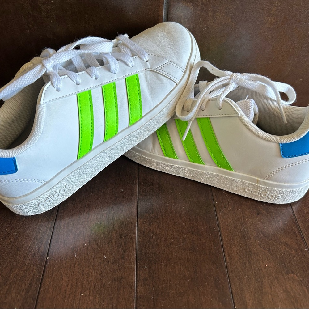 Adidas Kids White and Green Sneakers